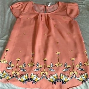 Short sleeve shirt in great condition!